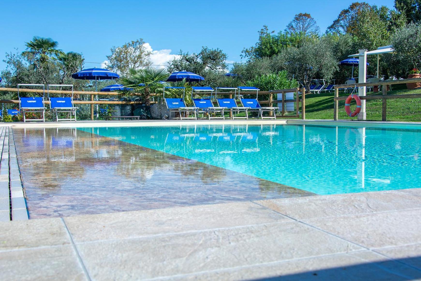 Agriturismo Il Giardino Degli Ulivi Лацизе Екстер'єр фото