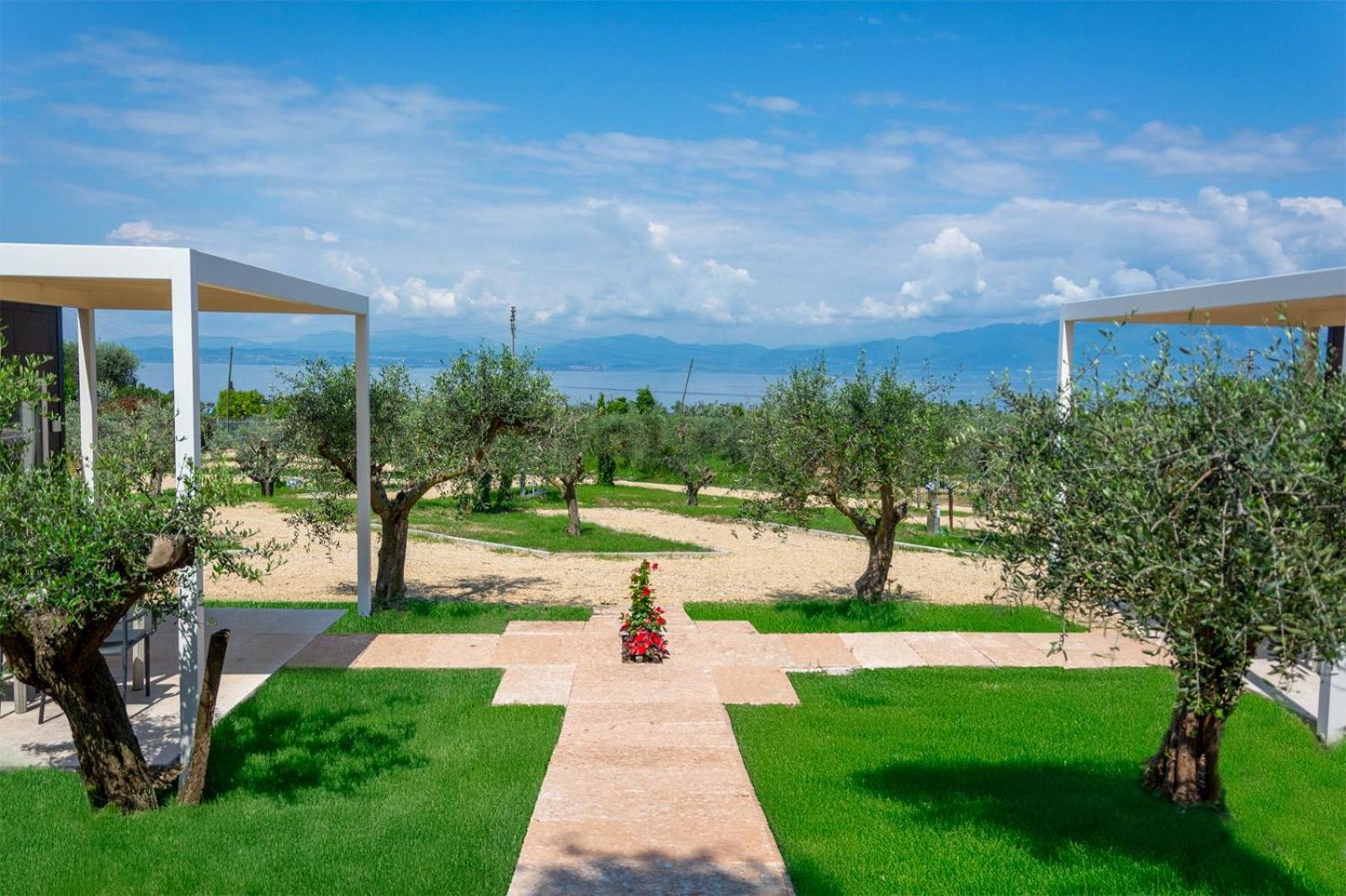 Agriturismo Il Giardino Degli Ulivi Лацизе Екстер'єр фото